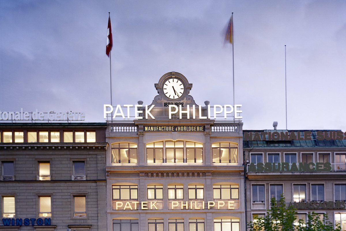 Patek Philippe store, luxury watches.